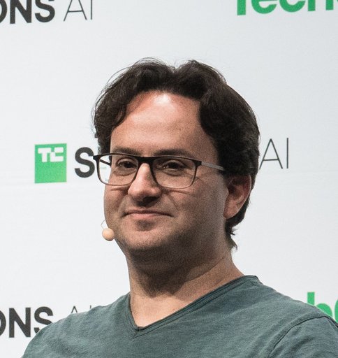 Портрет: Jared Kaplan